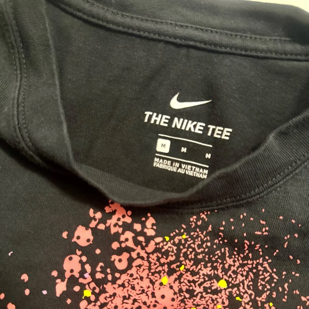 Nike Tee Black T-shirt - Picture 3 of 8